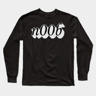 n00b // Retro Style Gamer Gift Long Sleeve T-Shirt